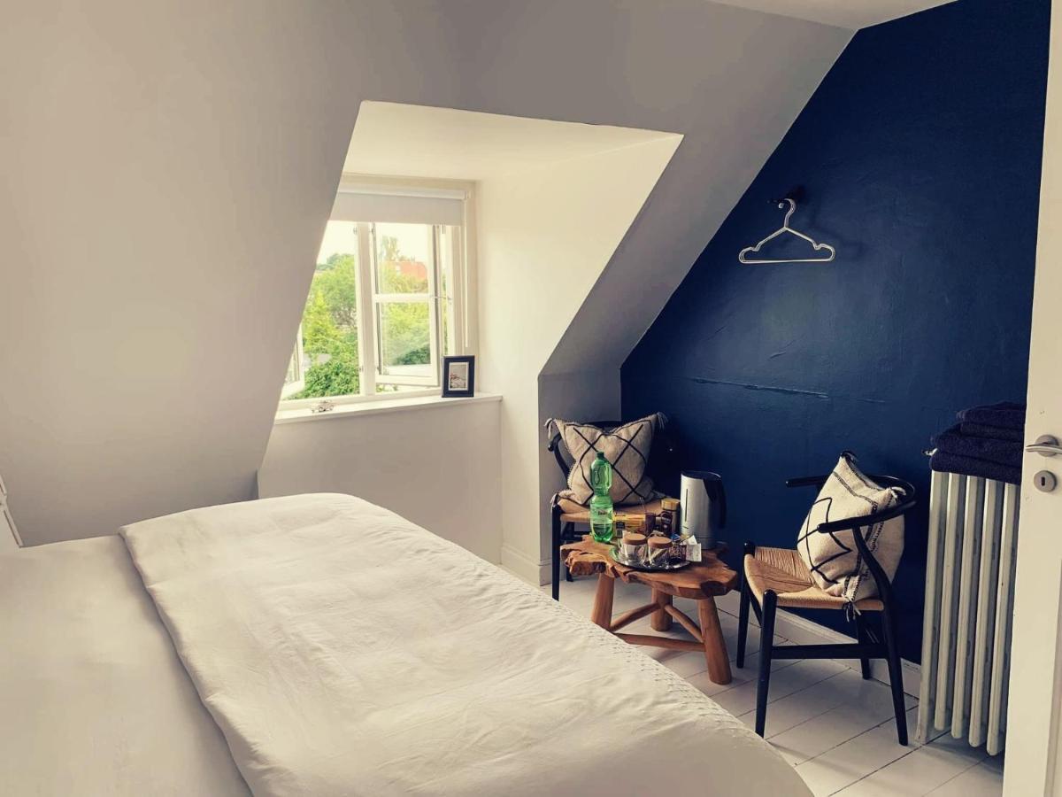 Room In A Danish Cottage With Garden View, 10 Min To Cph Gentofte Bagian luar foto